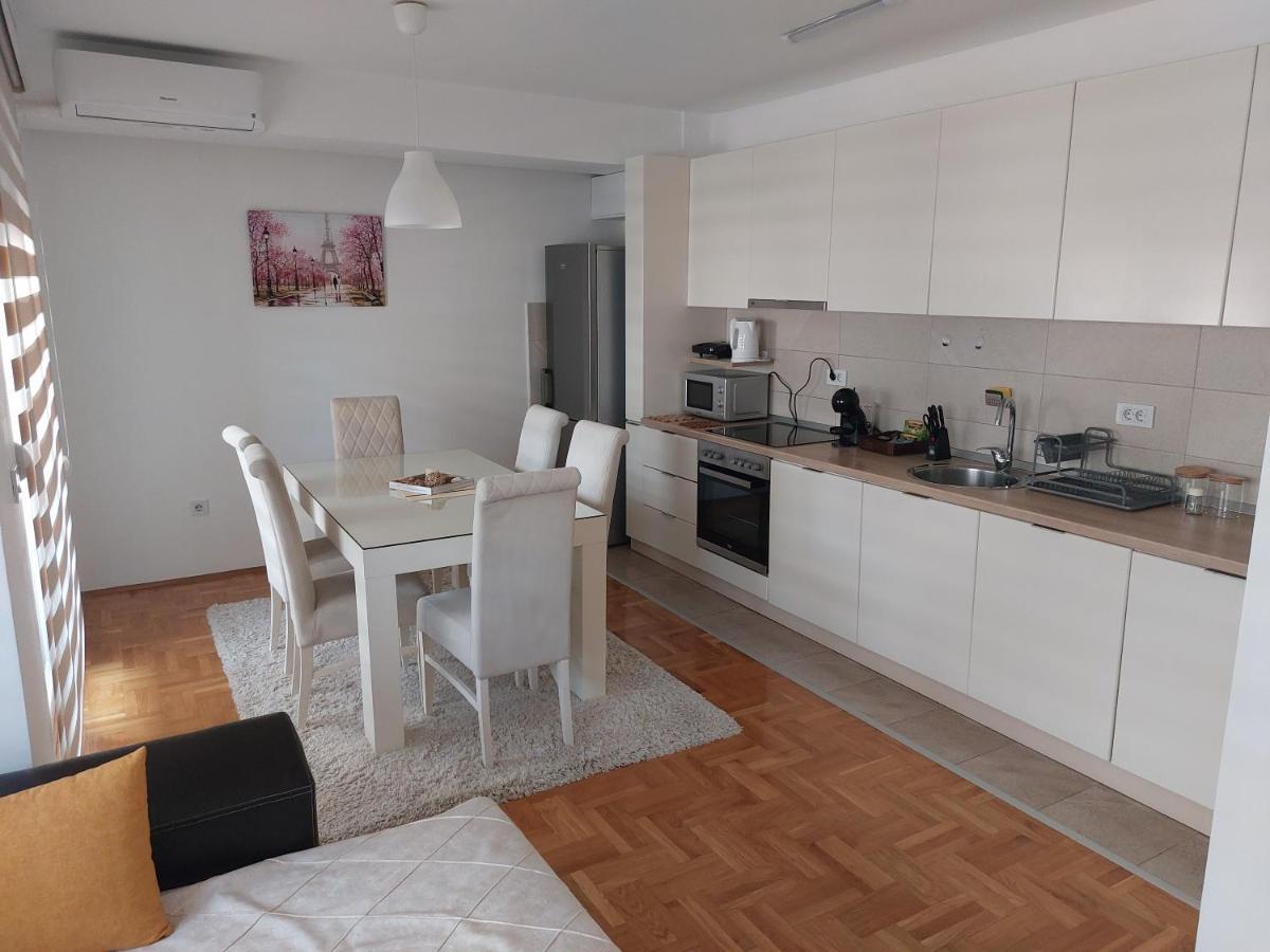 Apartment Gelic Family Kumanovo Exteriör bild